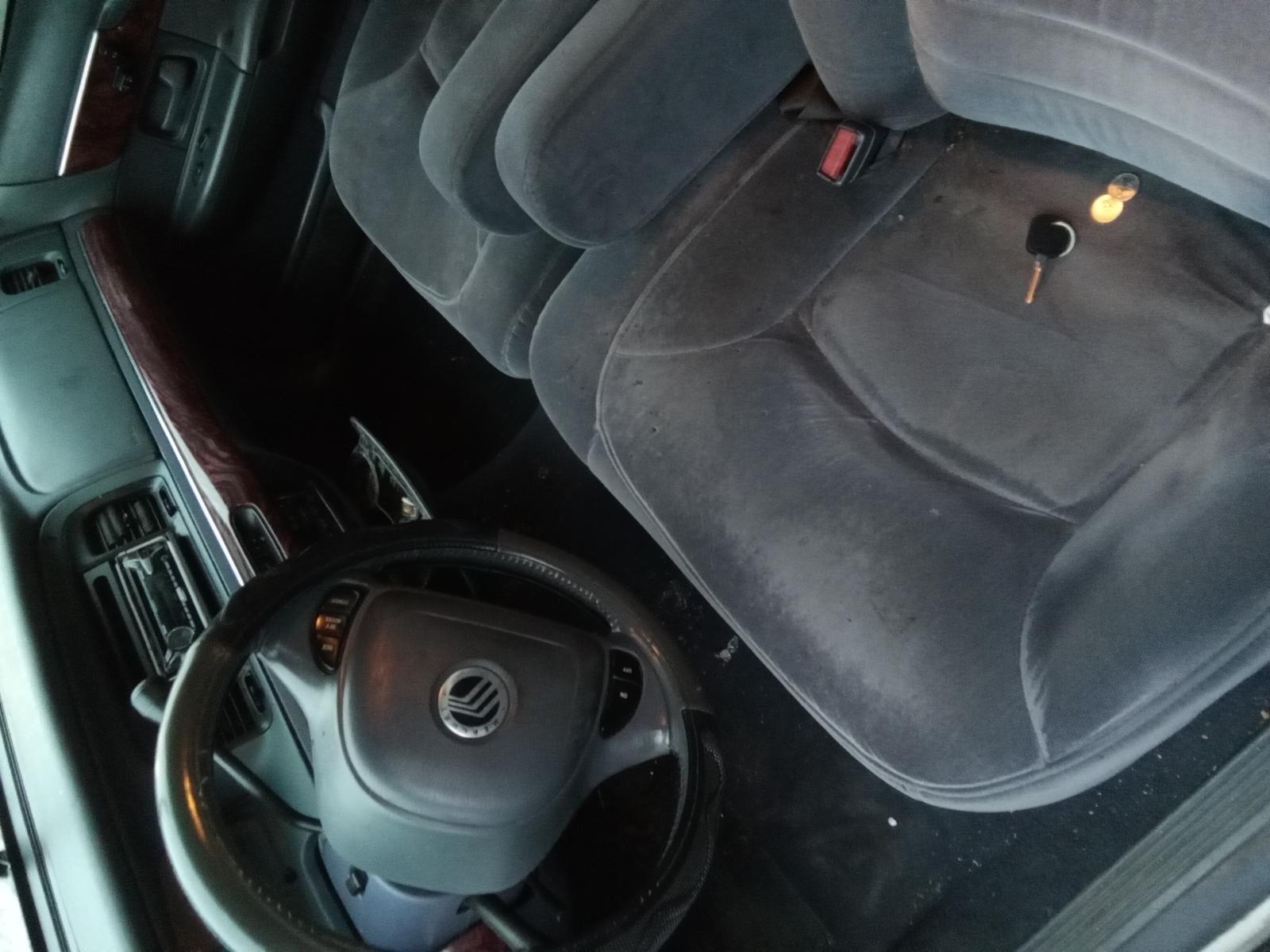 2001 MERCURY GRAND MARQUIS