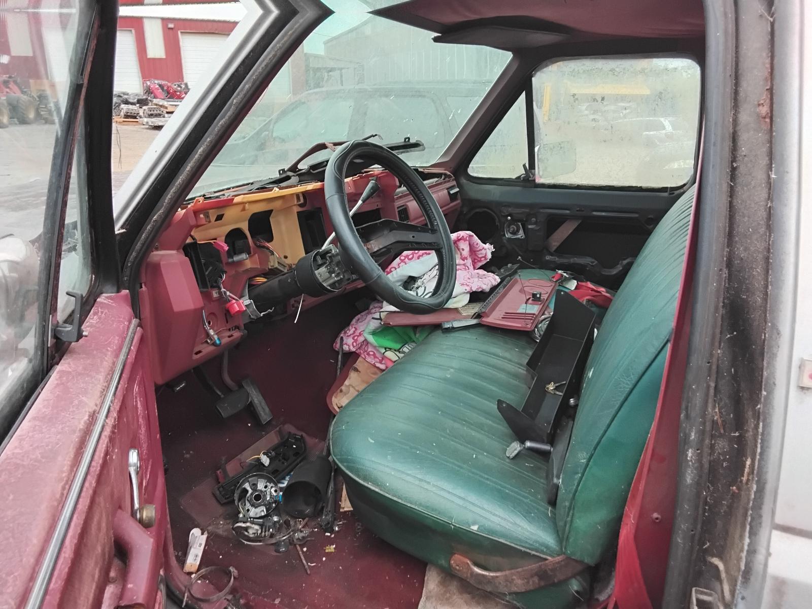 1986 FORD FORD F150 PICKUP