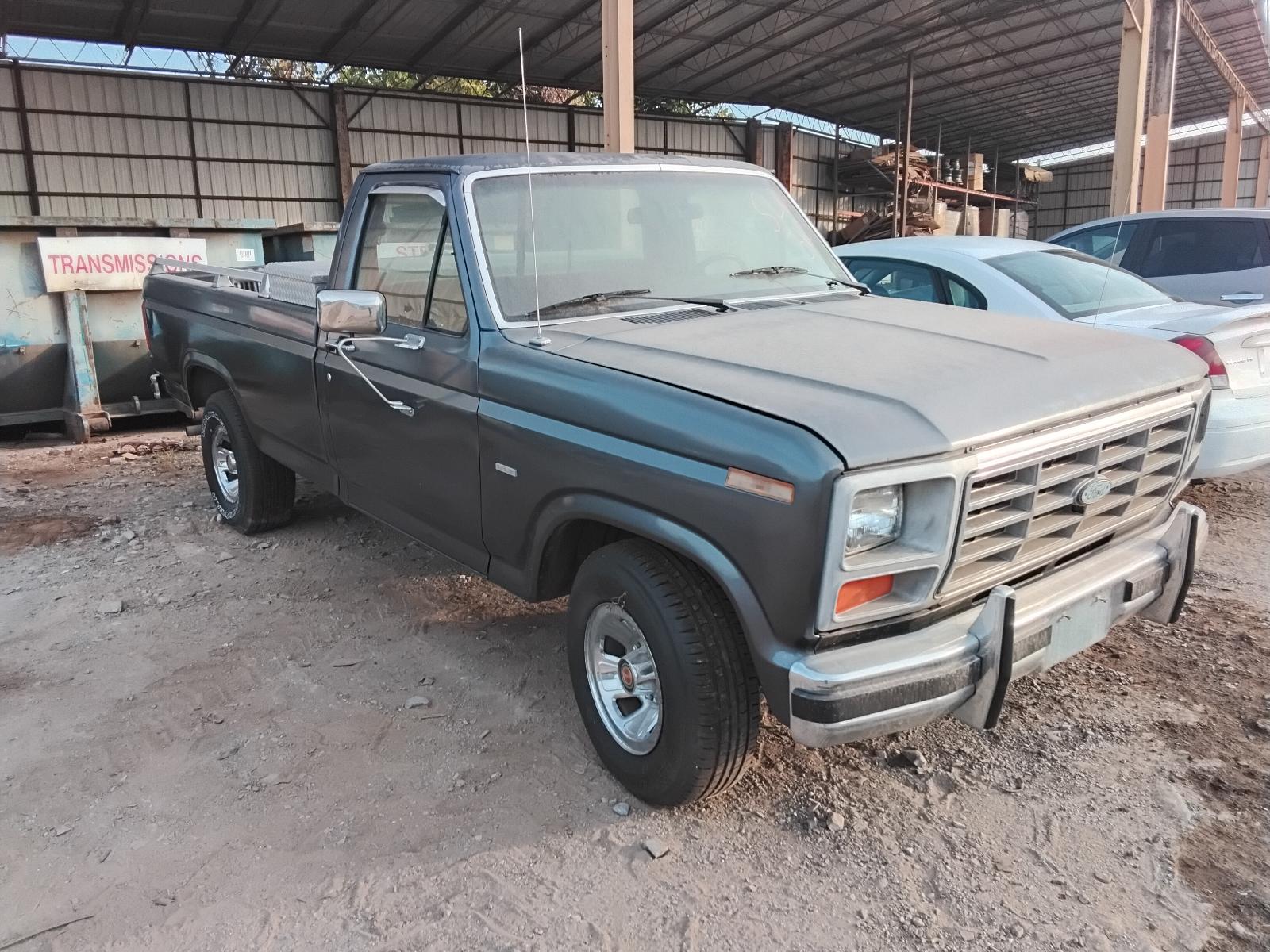 1985 FORD FORD F150 PICKUP