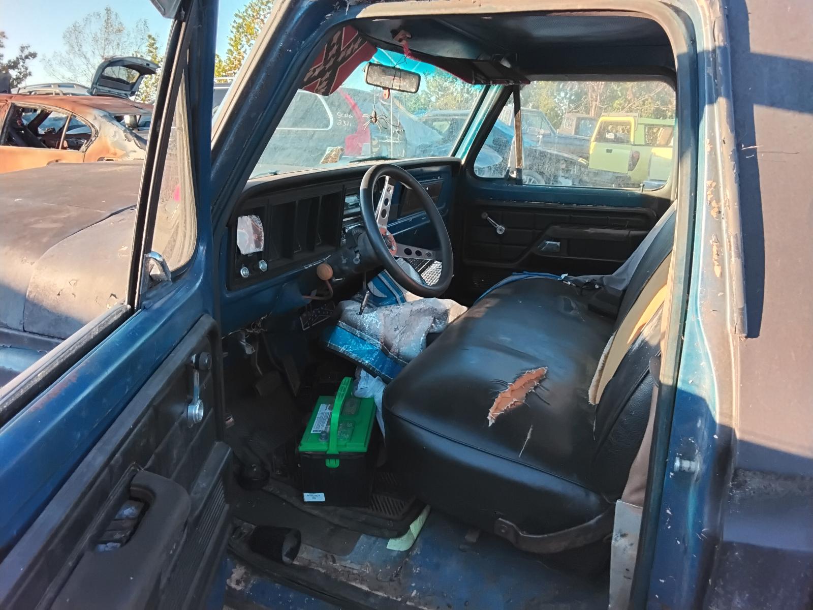 1977 FORD FORD F100 PICKUP