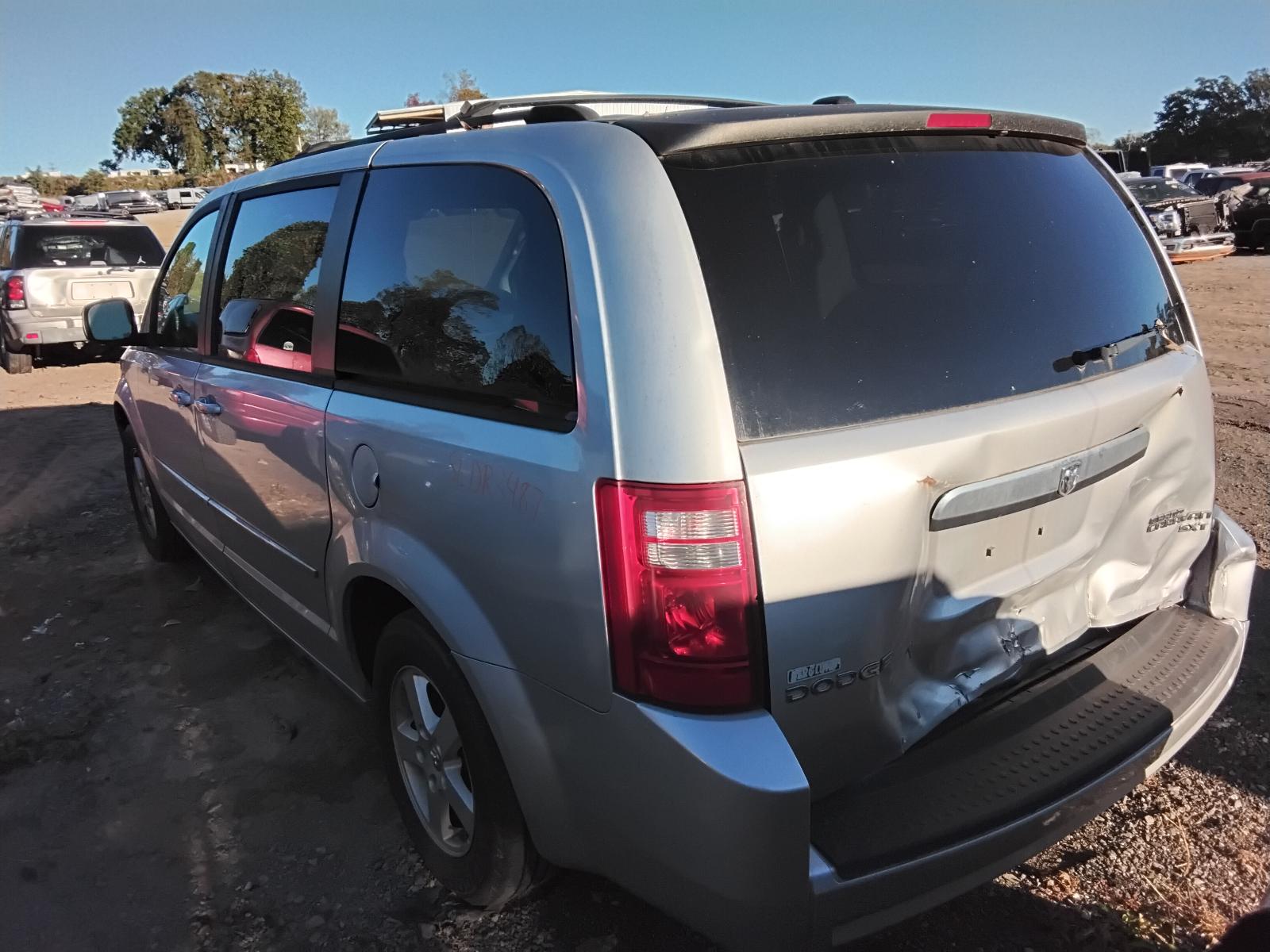 2010 DODGE CARAVAN