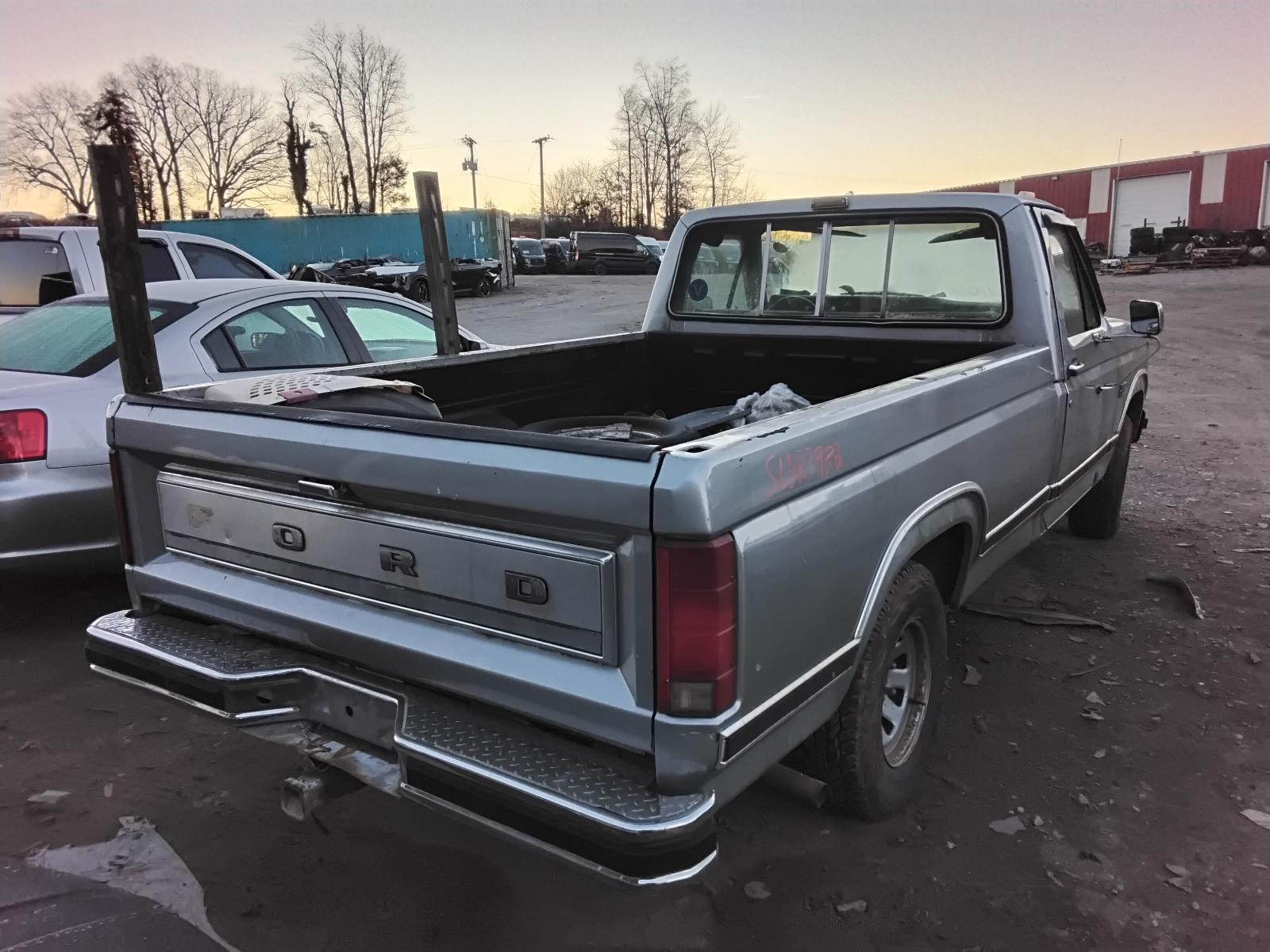 1983 FORD FORD F150 PICKUP