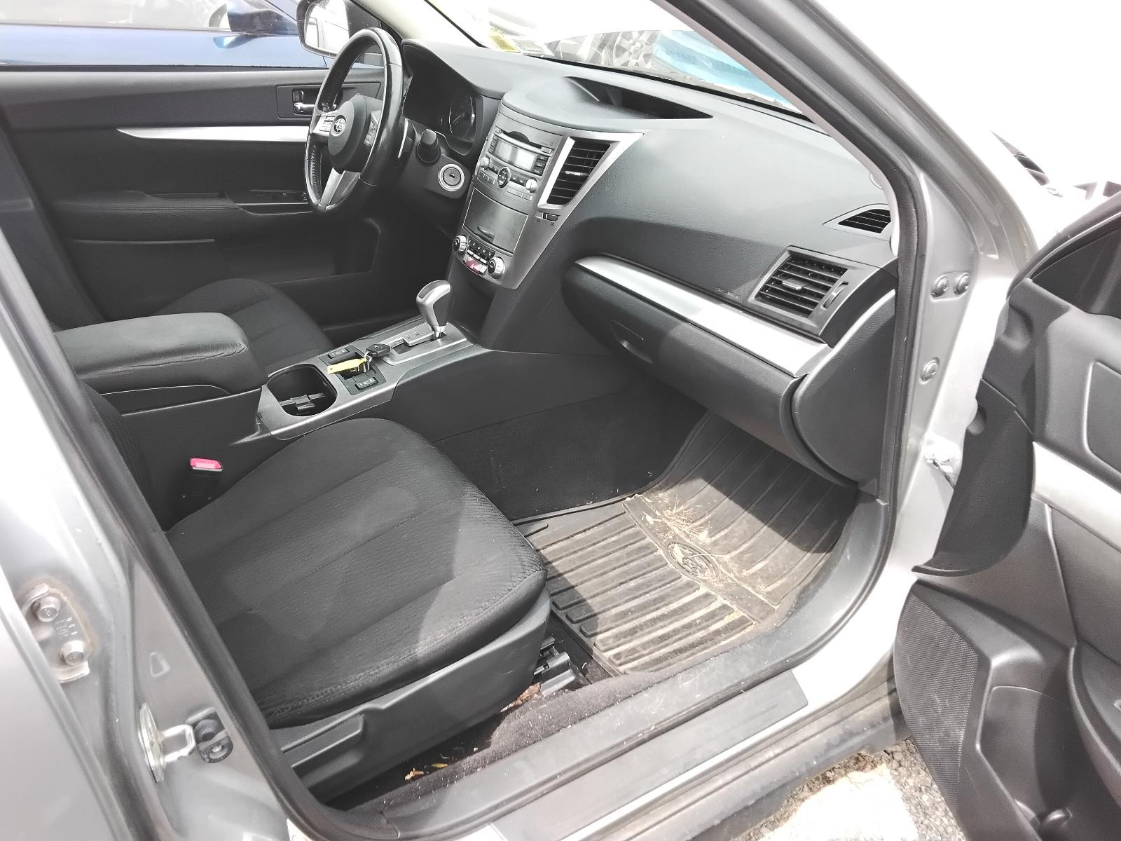 2011 SUBARU LEGACY