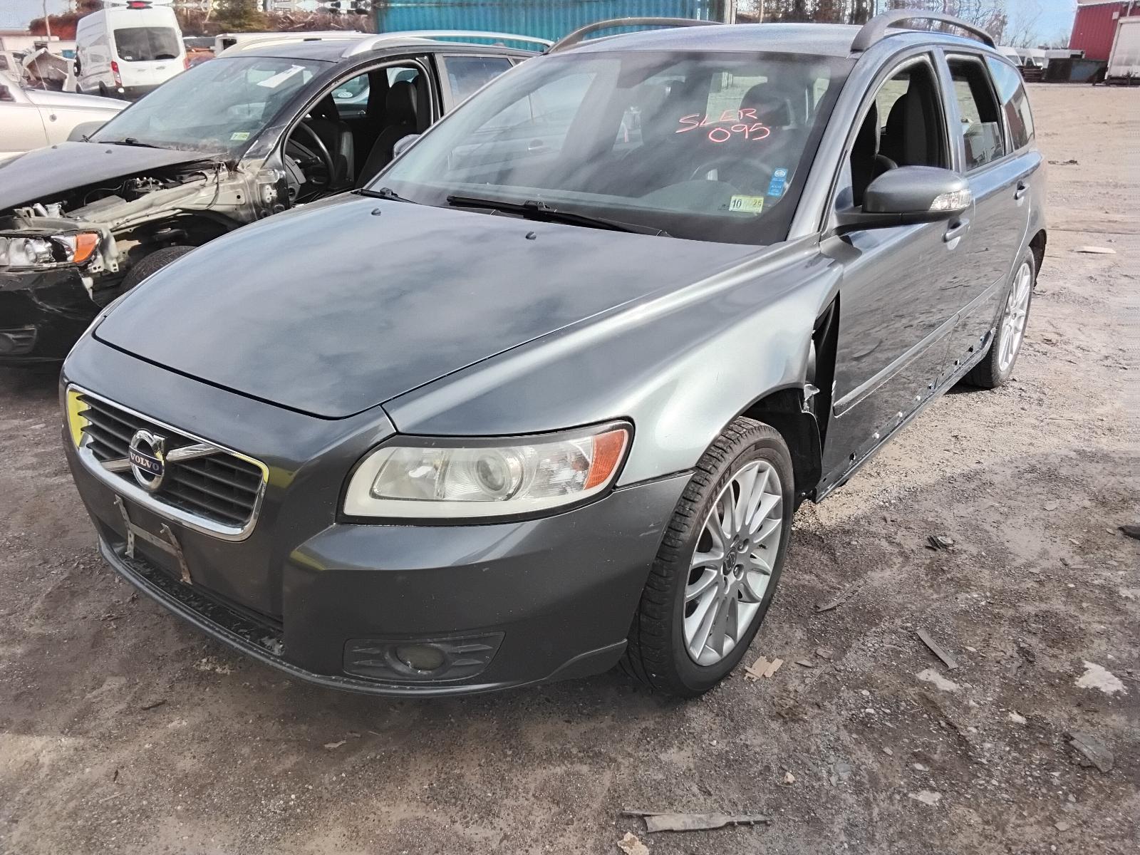 2010 VOLVO VOLVO 50 SERIES