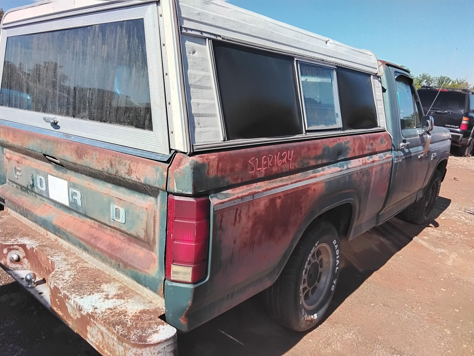 1982 FORD FORD F100 PICKUP