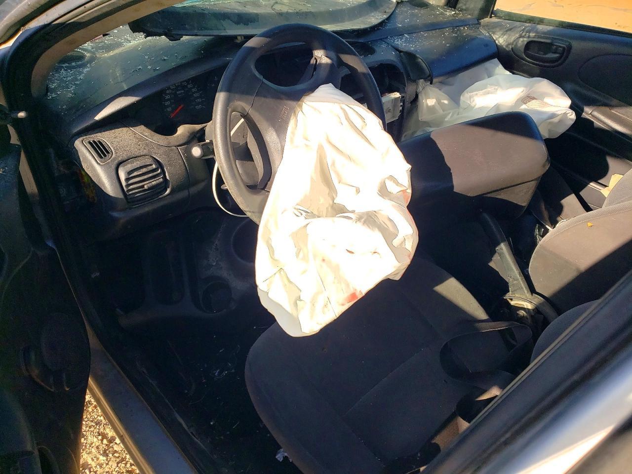 2005 DODGE NEON
