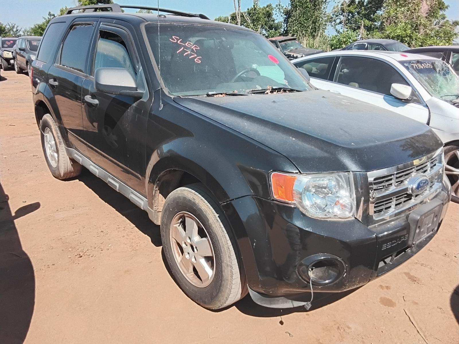 2011 FORD ESCAPE