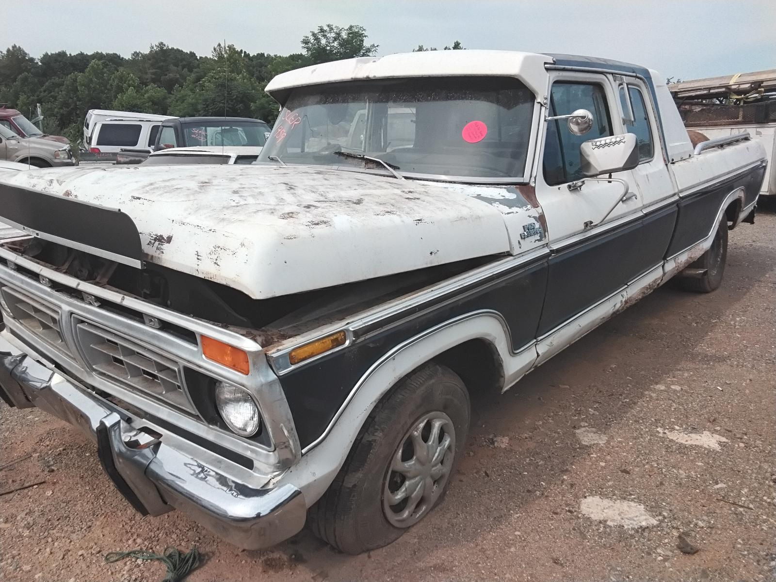 1977 FORD FORD F100 PICKUP