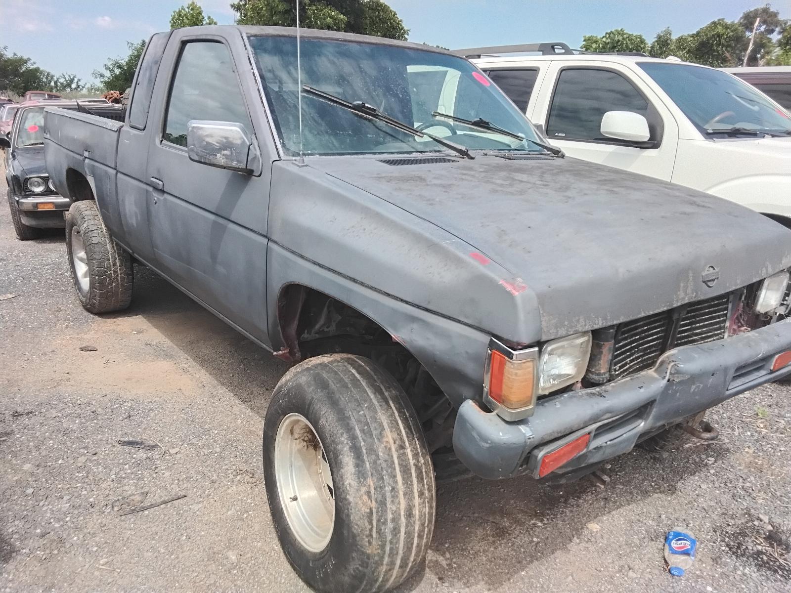 1995 NISSAN NISSAN PICKUP