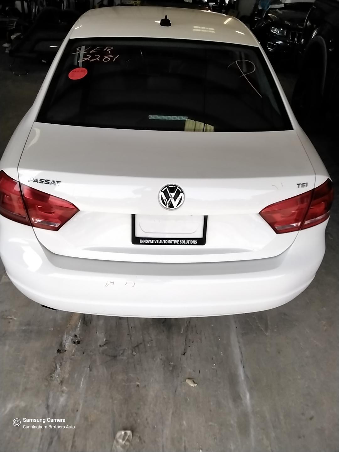 2014 VOLKSWAGEN PASSAT