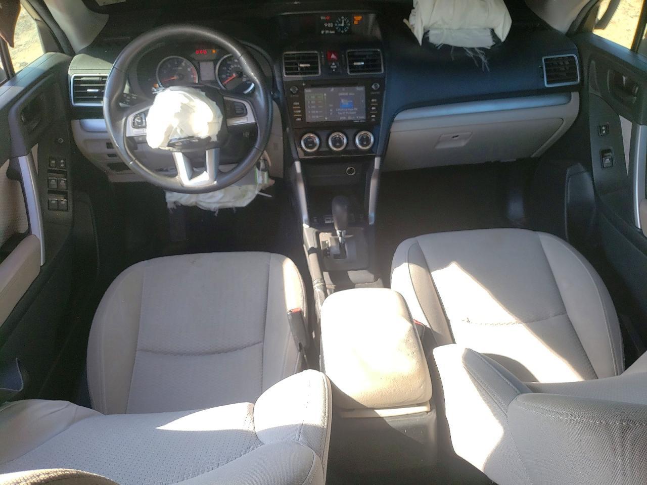 2017 SUBARU FORESTER