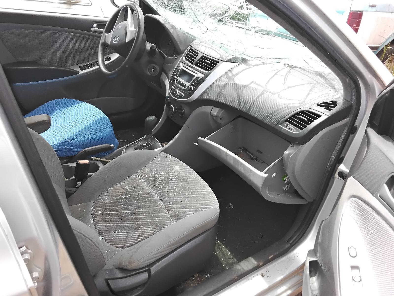2014 HYUNDAI ACCENT