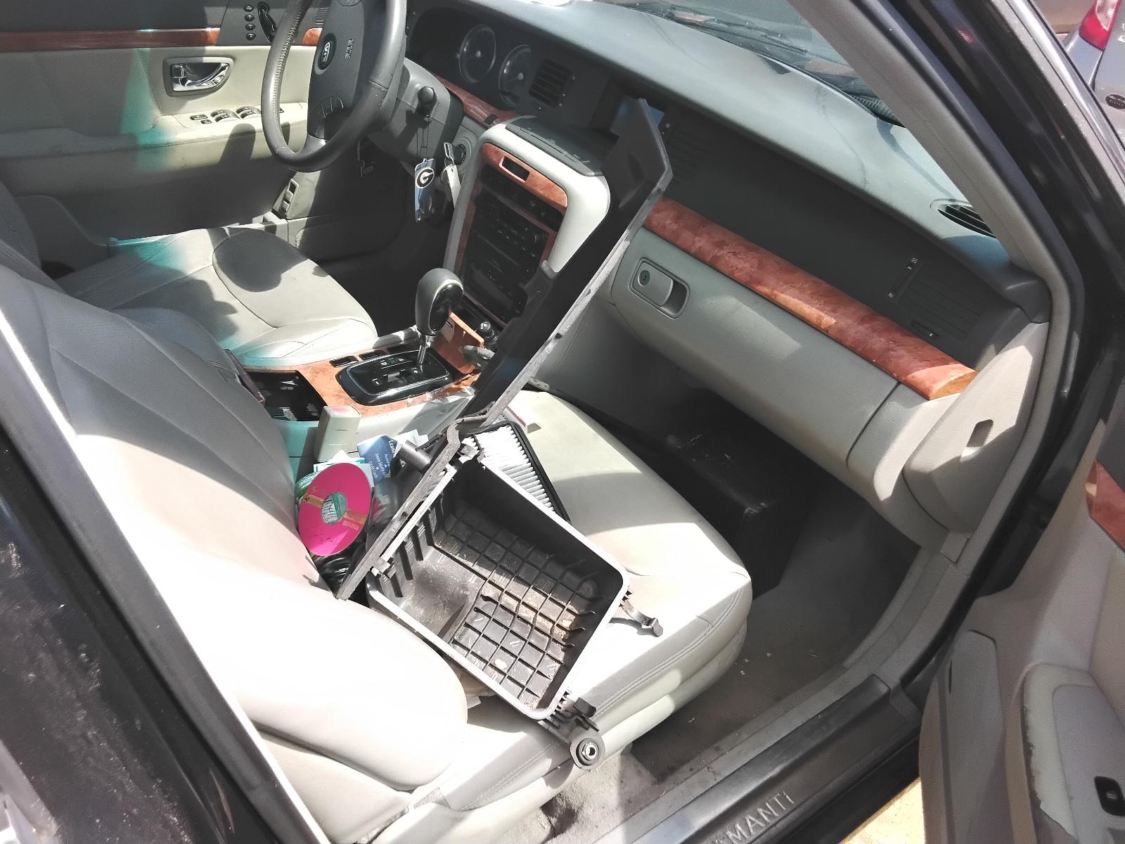 2005 KIA AMANTI