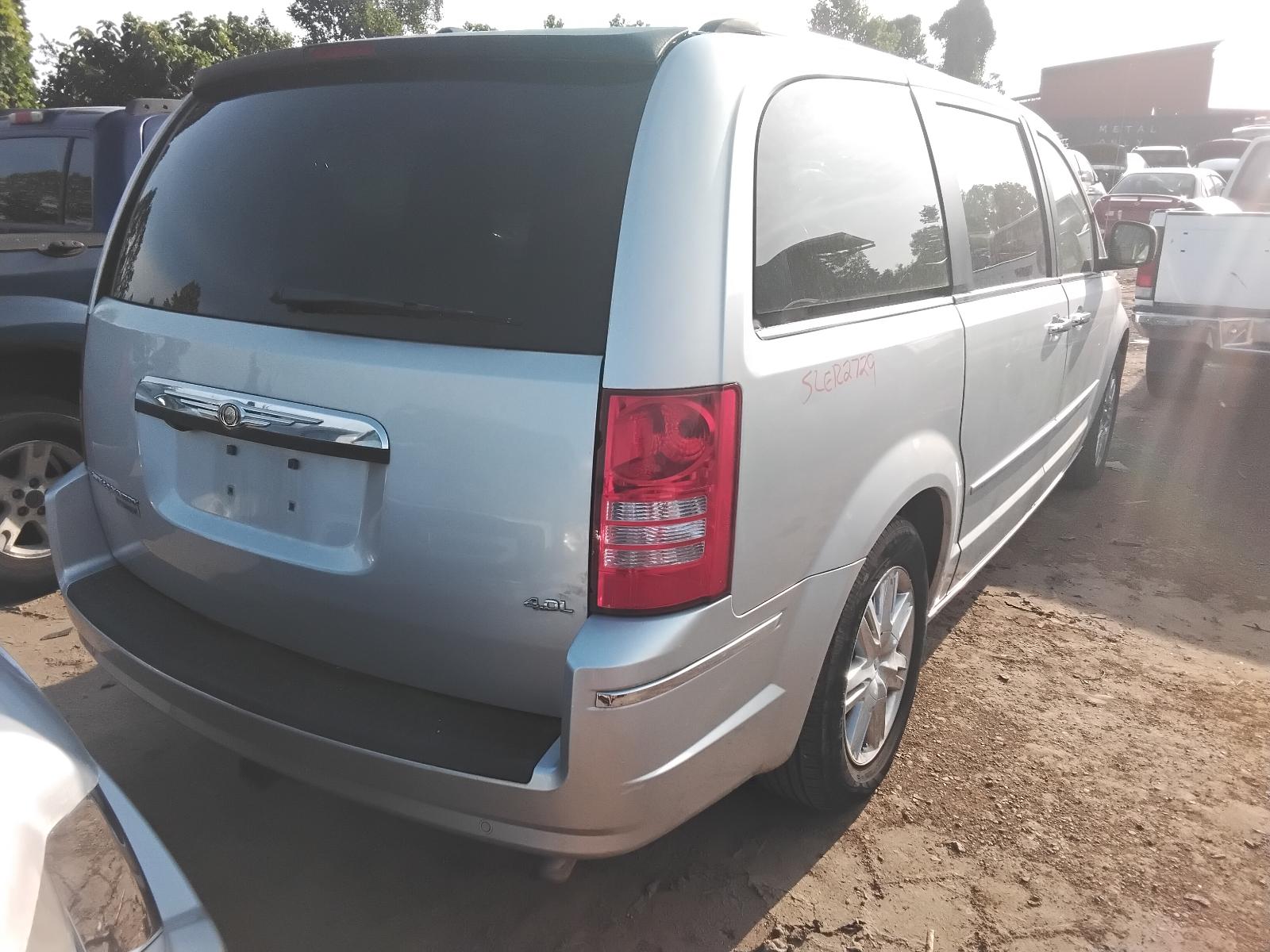 2008 CHRYSLER TOWN & COUNTRY