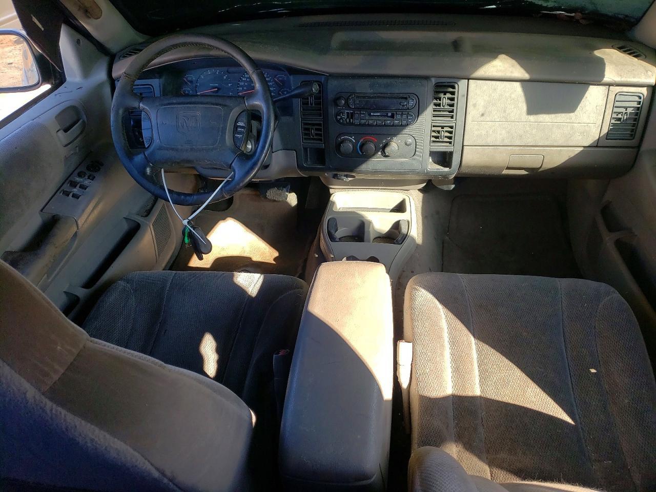 2002 DODGE DAKOTA