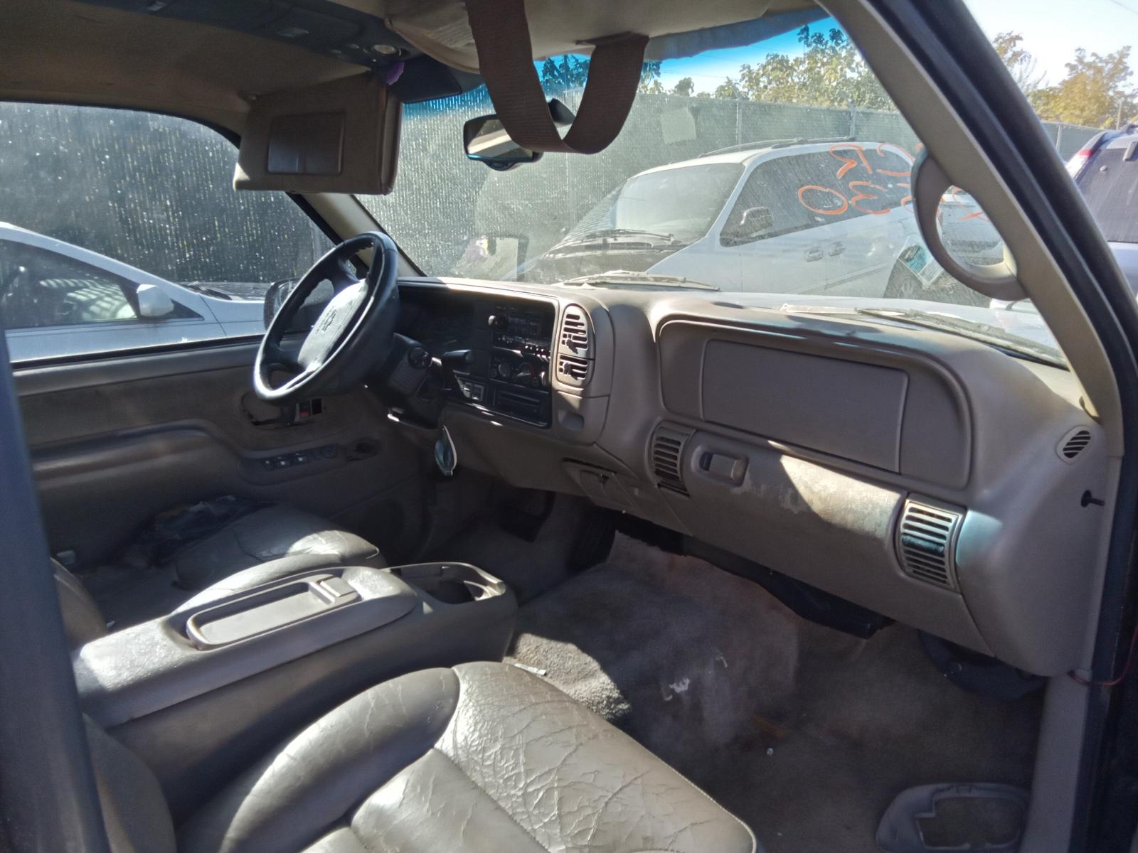 1997 CHEVROLET TAHOE