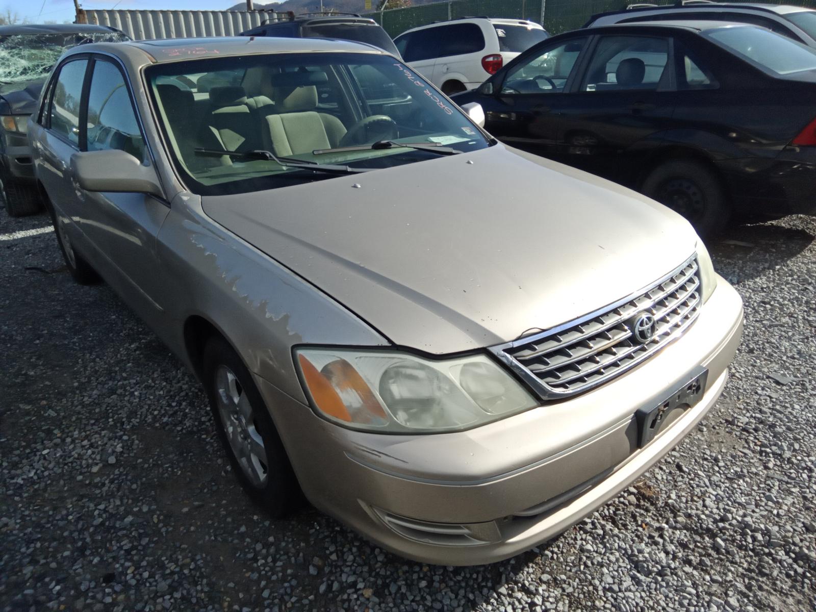 2003 TOYOTA AVALON
