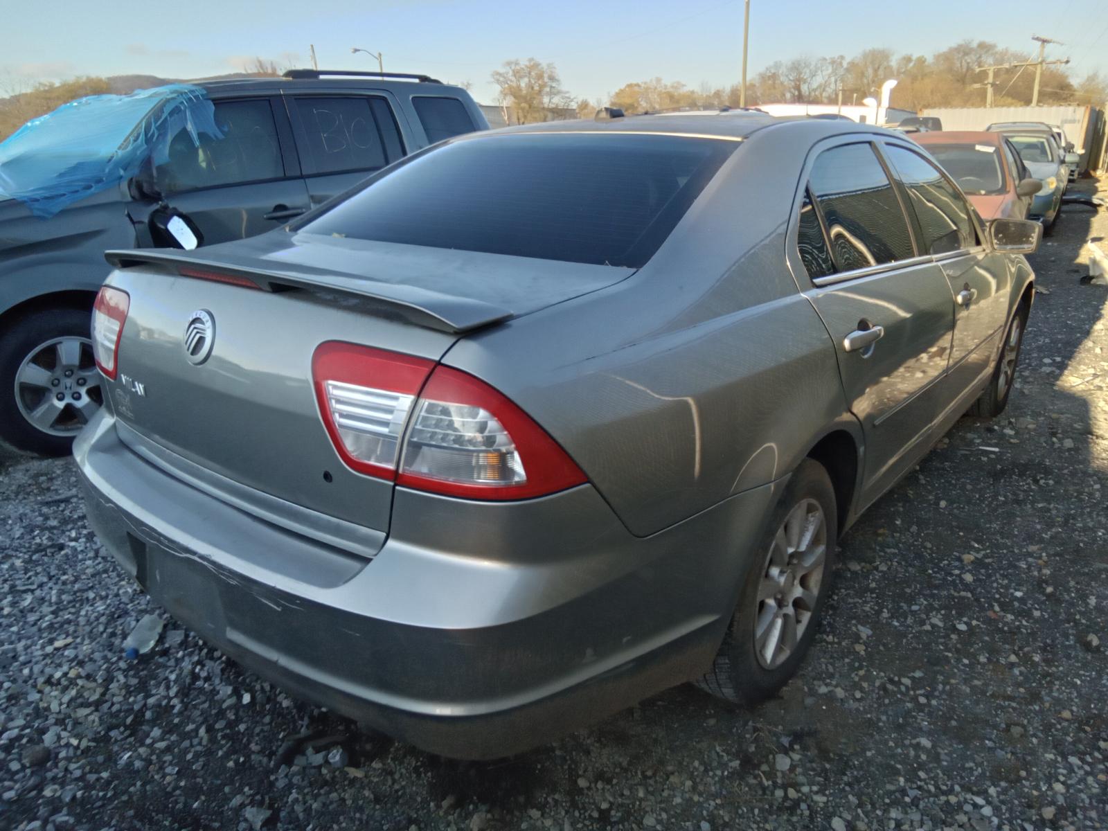2009 MERCURY MILAN
