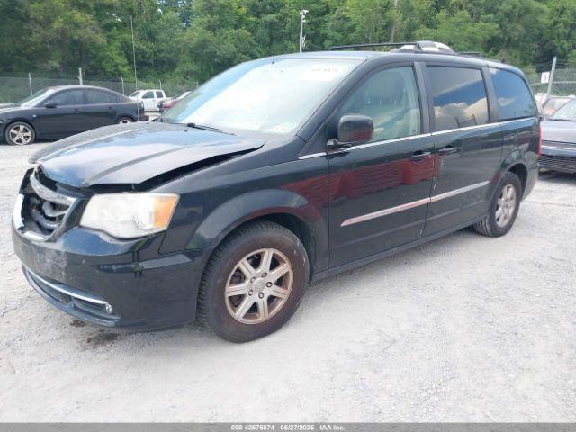 2013 CHRYSLER TOWN & COUNTRY