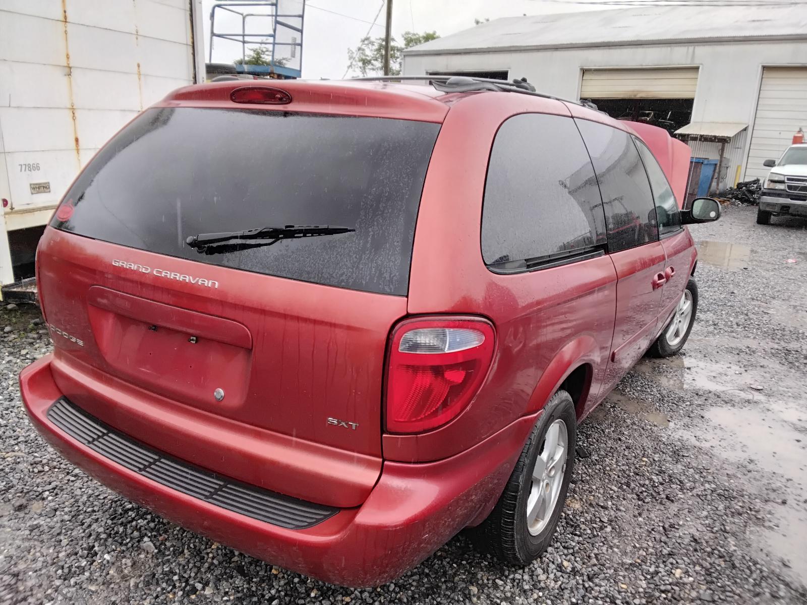 2005 DODGE CARAVAN
