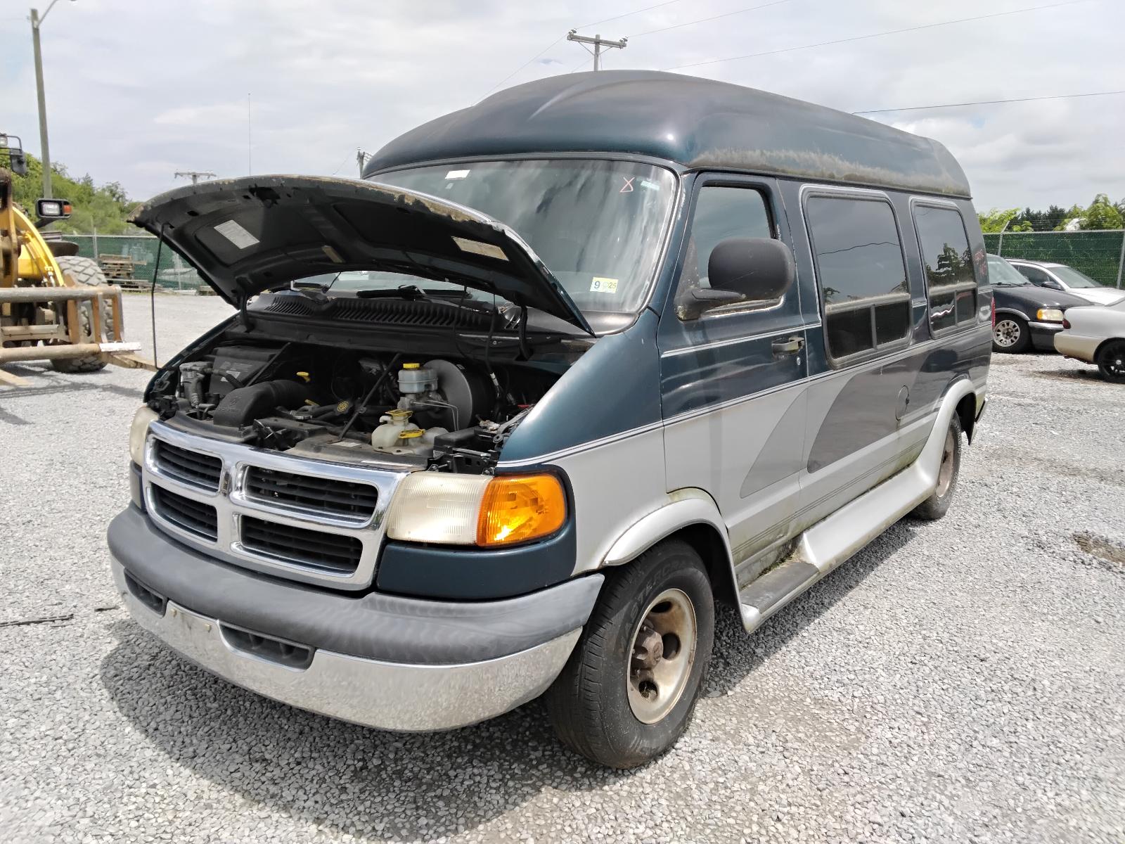 2002 DODGE DODGE 1500 VAN