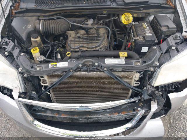 2014 CHRYSLER TOWN & COUNTRY