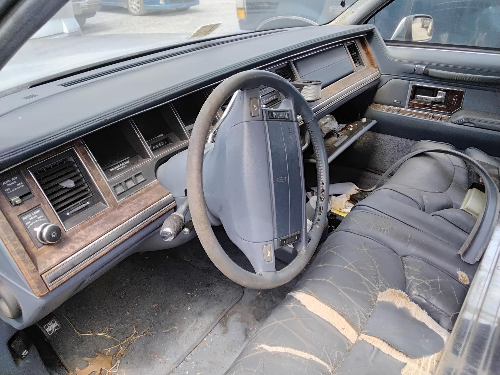 1990 LINCOLN LINCOLN & TOWN CAR