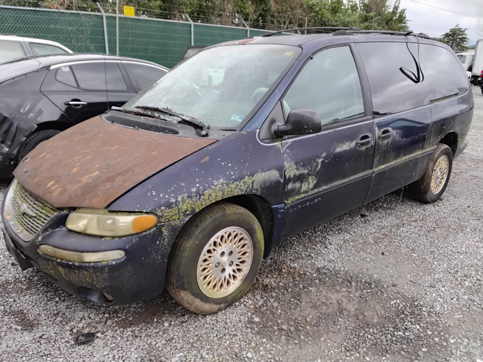 2000 CHRYSLER TOWN & COUNTRY