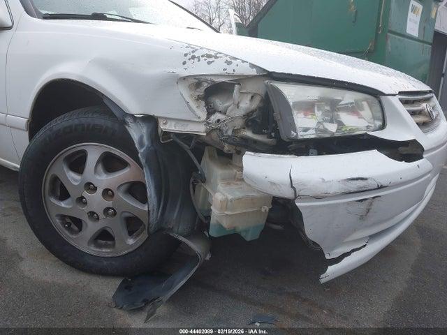 2001 TOYOTA CAMRY