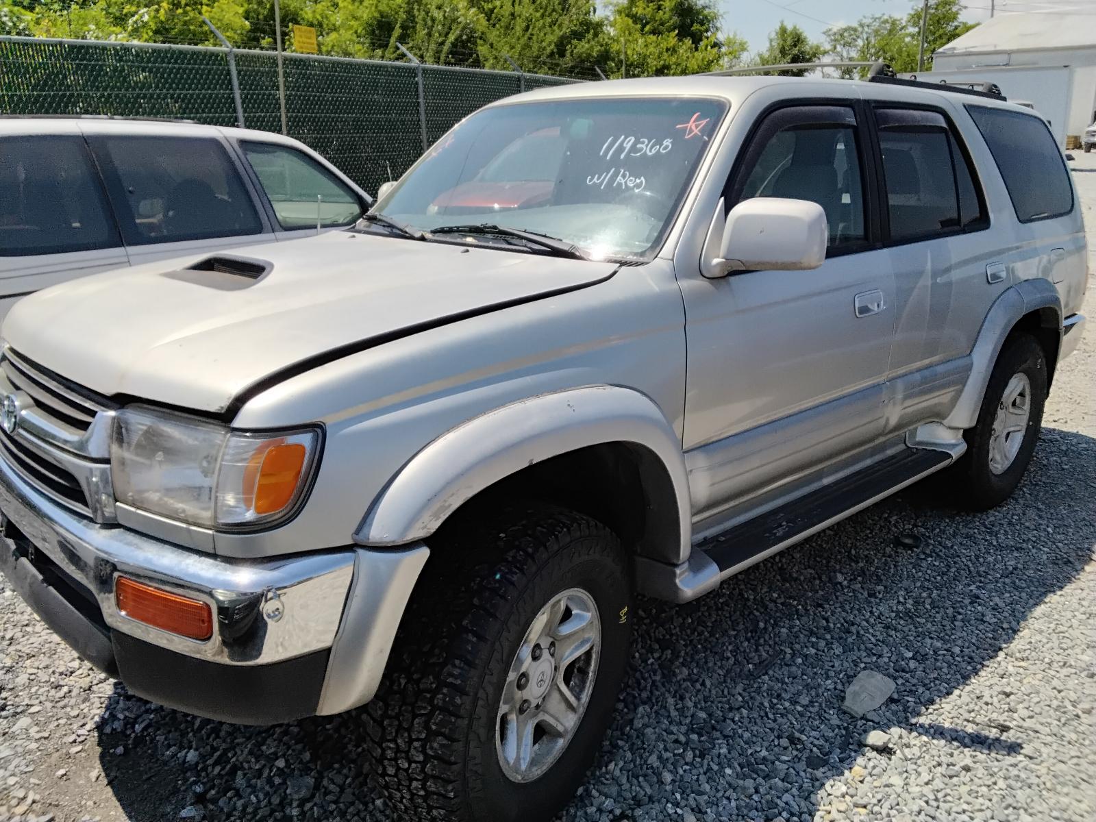 2001 TOYOTA 4 RUNNER