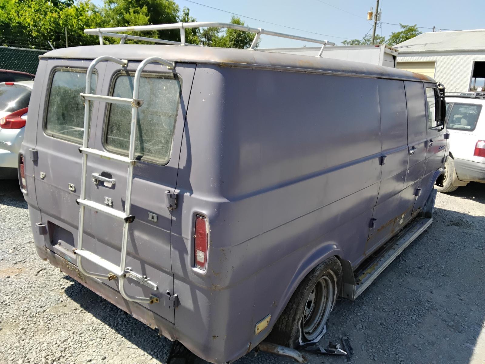 1970 FORD FORD E200 VAN